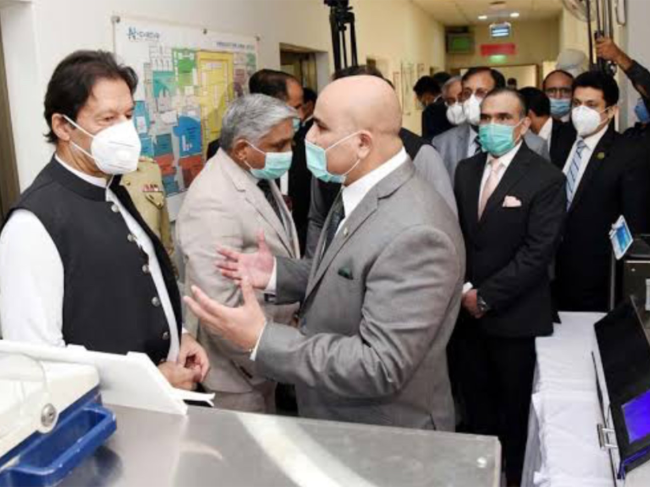 Prime Minister of Pakistan tours N-ovative 