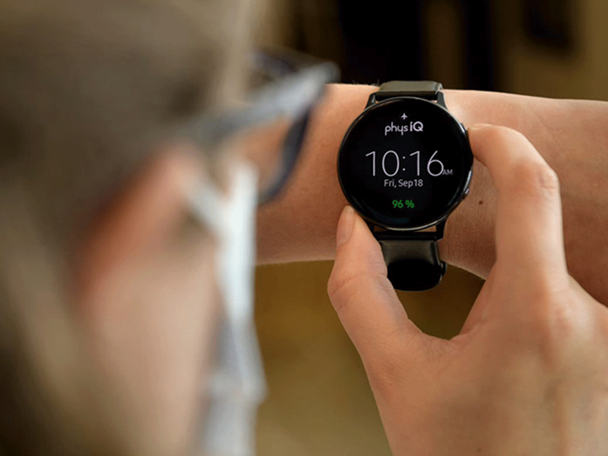 Even smartwatches, fitness bands may cause bacterial infection: Study :  2023-12-23 | Aajkaal Bengali News, Bangla News, Breaking News in Bengali