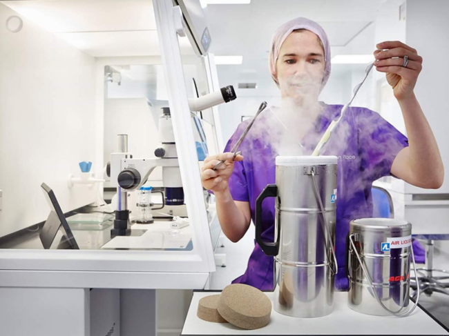 Cristina Hickman in embryology lab